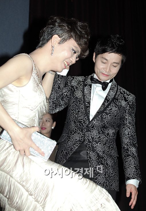 [포토]김조광수, 피앙세 김승환을 아끼는 마음