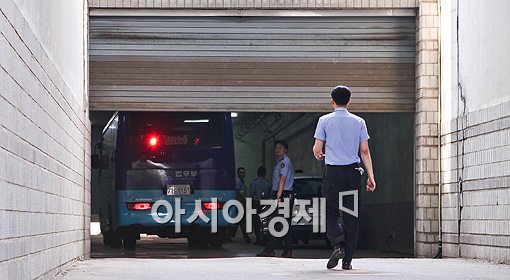 [포토]고영욱, 첫 항소심 공판 결과에 '시선집중'