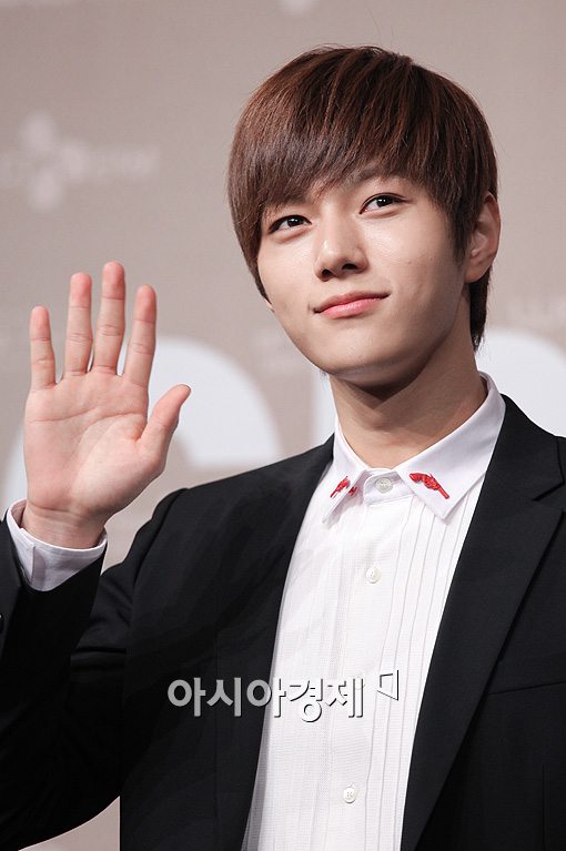 [포토]인피니트 엘, 로맨틱한 눈빛~ '女心 올킬'