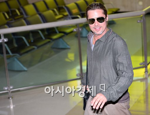 [포토]브래드 피트 '빵 아저씨 왔어요'
