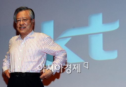 이석채 사퇴 'KT CEO 리스크' 재발…'2008년의 데자뷰' 