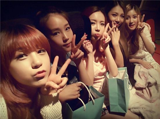 타히티, 근황 공개…물오른 외모 '눈길' 