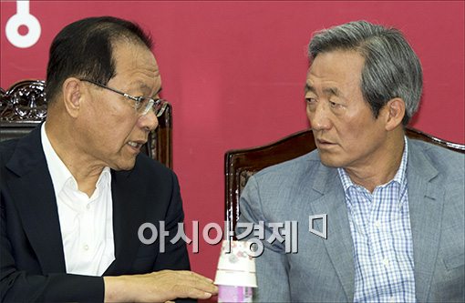 [포토]의견 나누는 황우여·정몽준