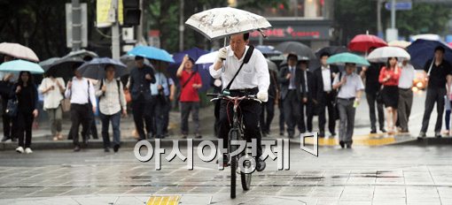 [포토]비 오는 날엔 능력자 변신 