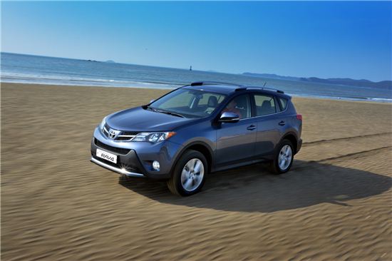 한국토요타, 라브4 출시 기념 스크린골프 대회