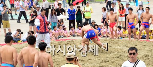 [포토]단오맞이 씨름대회