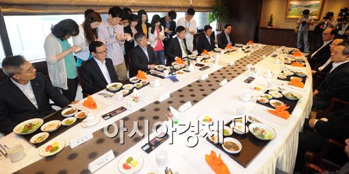 [포토]한일증시 휘청, 금융협의회 무슨 이야기 오갔나 