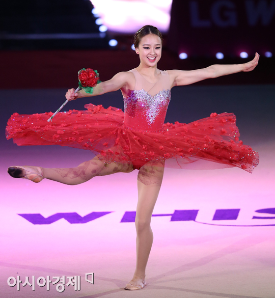 [포토] 손연재 '빙글빙글'