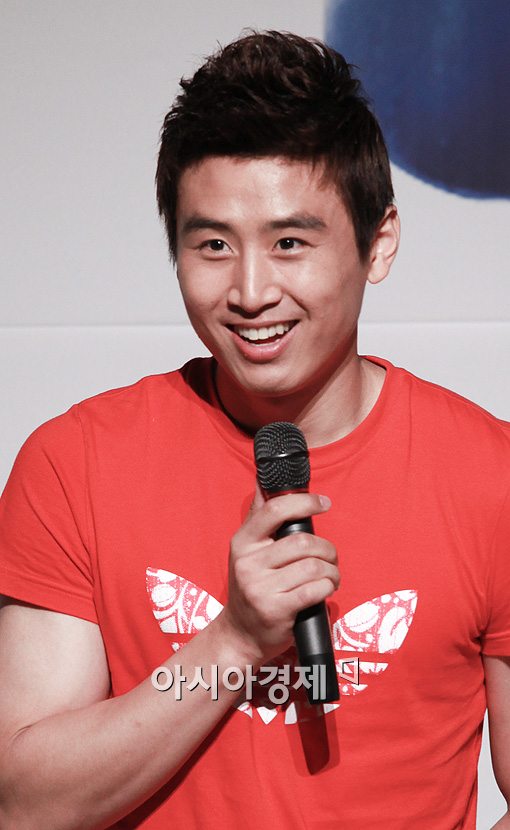 [포토]결혼 앞둔 구자철 '미소가 떠나질않네~'