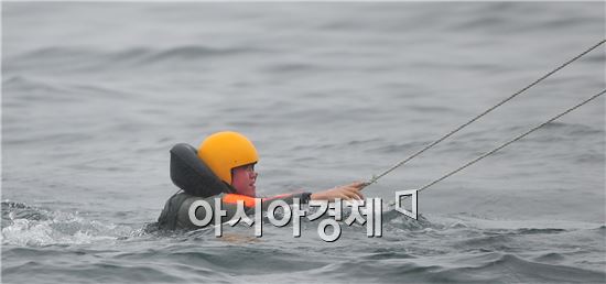 살아서 돌아와라... 공군조종사 생환훈련