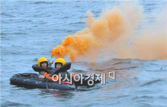 살아서 돌아와라... 공군조종사 생환훈련