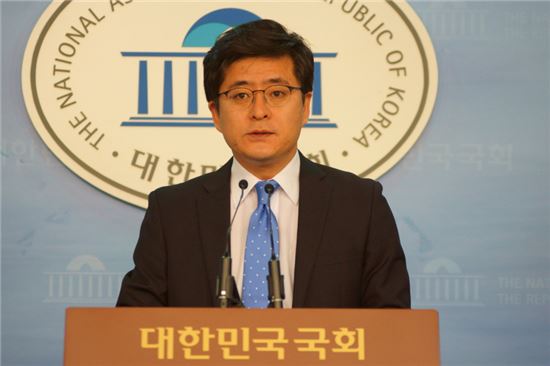 [순간포착이사람]진보정의 박원석, 역외탈세 감시자 역할 '톡톡'