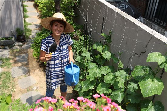 김희경씨 정원 가꾸기