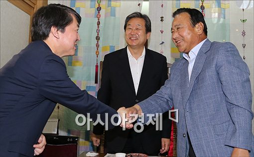 [포토]김무성·이완구·안철수 '동기회동'