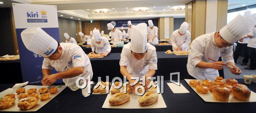 [포토]끼리 치즈 경연대회, 크림 치즈로 최고의 빵을 
