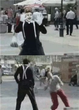 ▲ 소름 돋는 마임 실력 