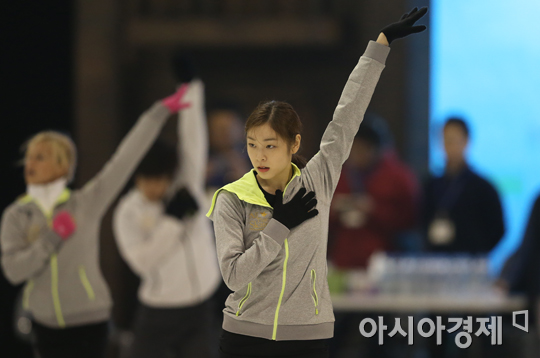 [포토] 김연아 '연습도 최선을 다해'