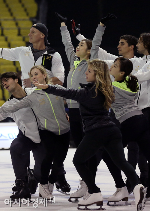 [포토] 김연아 '뿅'