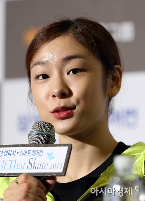 [포토] 김연아 '아이스쇼 기대해주세요'