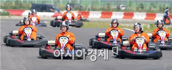 [포토]싱싱 달리는 카트(Kart)