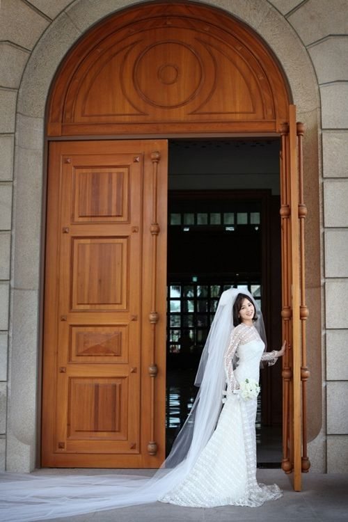 정세진 웨딩화보, 시스루 드레스 입고 '단아한 분위기 물씬~'