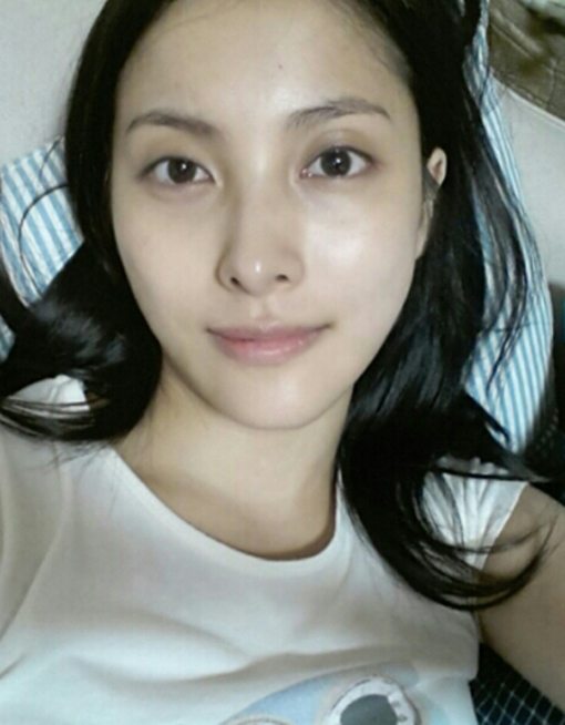 박규리 근황, 굴욕 없는 민낯 과시! '청초한 매력 물씬~'