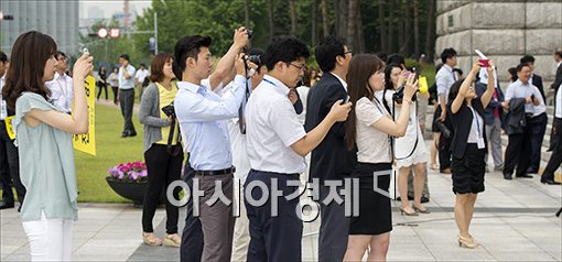 [포토]"의원님을 찍어라"