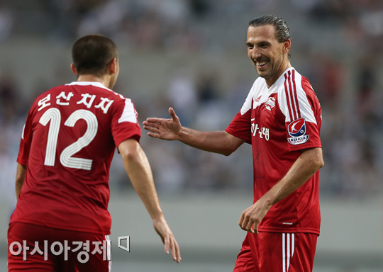 [포토] 데얀 '보산치치, 내가 K리그 득점왕이야'
