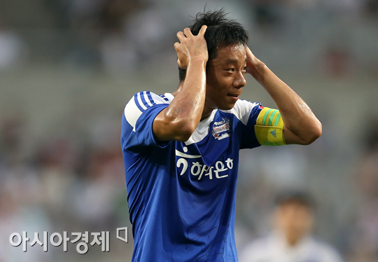 [포토] 염기훈 '팀 챌린지의 캡틴은 왼발의 마법사'