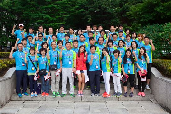 아식스코리아, 대리점주와 '상생협력 걷기대회' 실시