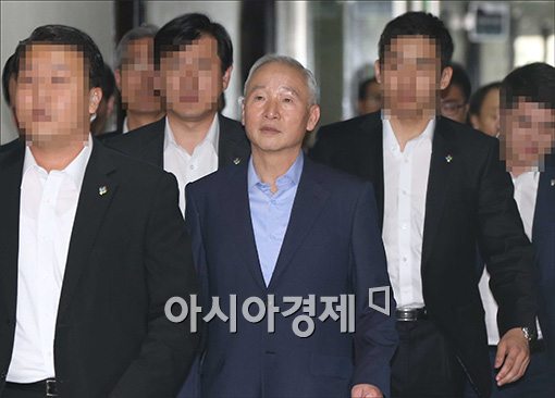 [포토]국회 출석하는 남재준 국정원장