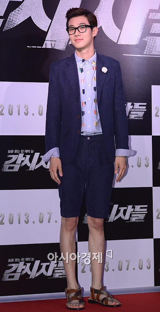 [포토]최우식, 매력적인 반바지 정장 패션