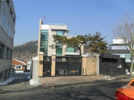 ▲경매가 중단된 가수 송대관씨의 서울 이태원동 단독주택 전경