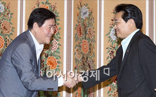 [포토]"국정원 국정조사 잘해봅시다"