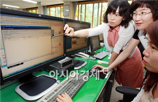 [포토]광주 북구, 사이버 침해 대비 PC정밀검사 실시 