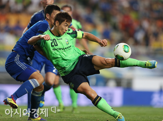 [포토] 이동국 필살기 '터닝 발리슛'