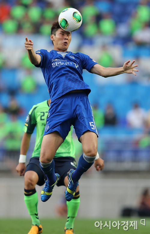 [포토] 박현범 '이마에 정확히!'