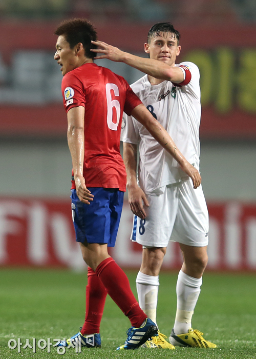 제파로프(오른쪽)는 반드시 한국과 함께 브라질월드컵 무대를 밟겠다는 각오다. [사진=정재훈 기자]
