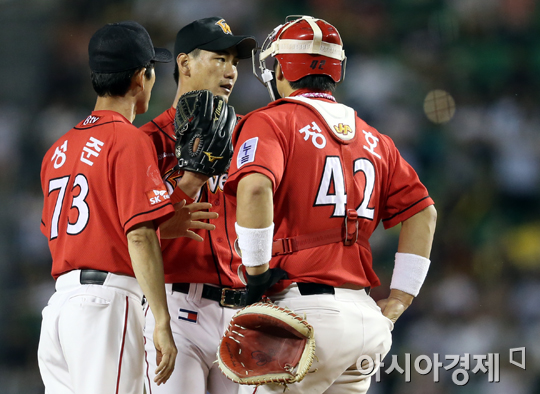 [포토] 김광현 '6회말 찾아온 위기'