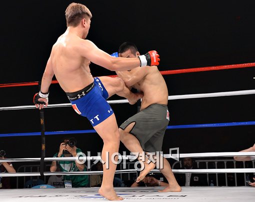 [포토]양동이, 승부의 쐐기를 박은 반달킥