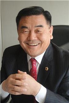 박인화 교육위원장