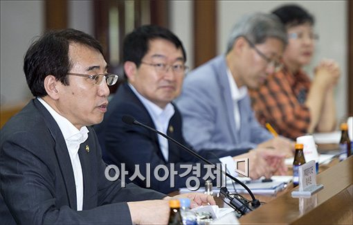 [포토]발언하는 이석준 기획재정부 차관