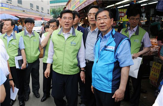 박원순 서울시장과 함께 맞는 동대문구 민선5기 3주년 