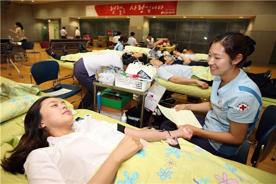 [포토] 産銀, 사랑 나누기 헌혈캠페인 실시 