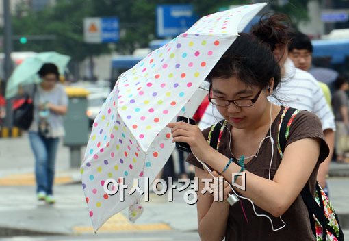 [포토]장마보다 강한바람 