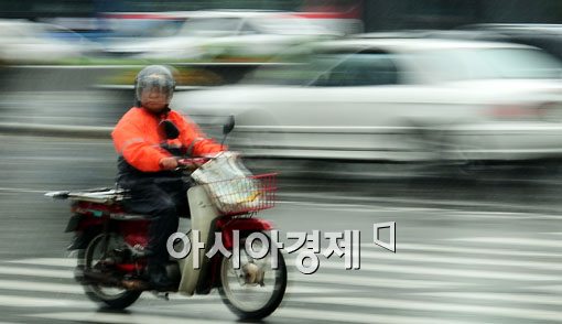 [포토]빗길 운전 조심하세요 