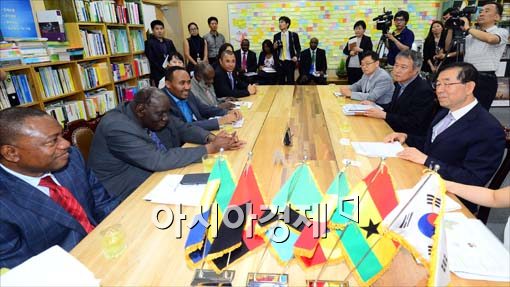 [포토]박원순 시장-아프리카 5개 장·차관 면담