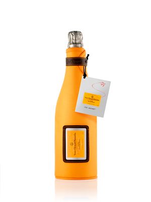 뵈브 클리코, '한정판 아이스재킷'·'타투' 증정 행사