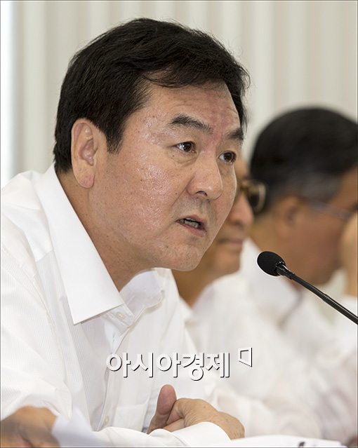 [포토]답변하는 신제윤 금융위원장