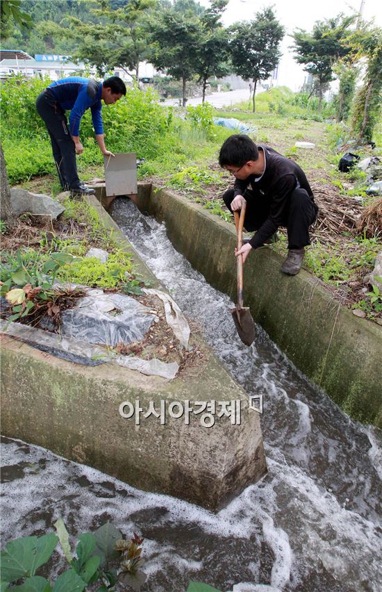 [포토]광주시 북구, 장마대비 지하차도 펌프시설 점검 